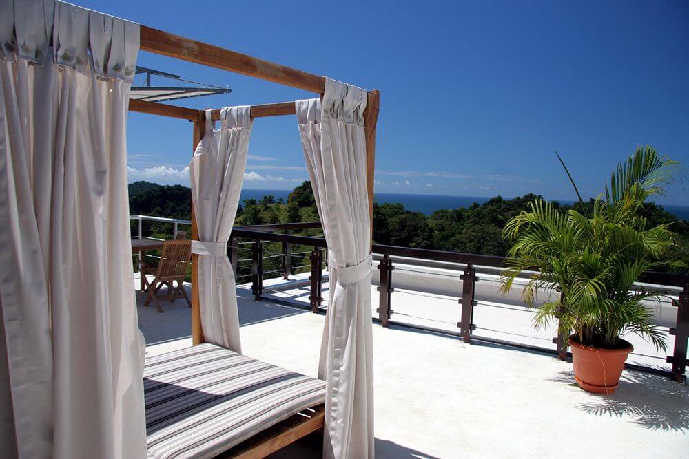 Outdoor terrace Gaia Hotel and Reserve