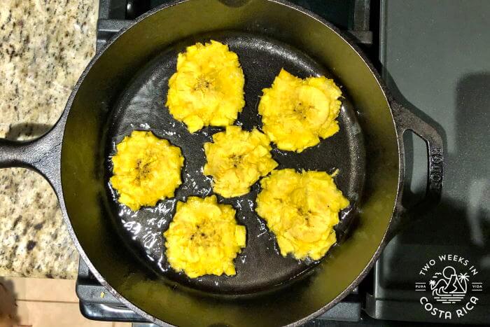 Pan frying patacones